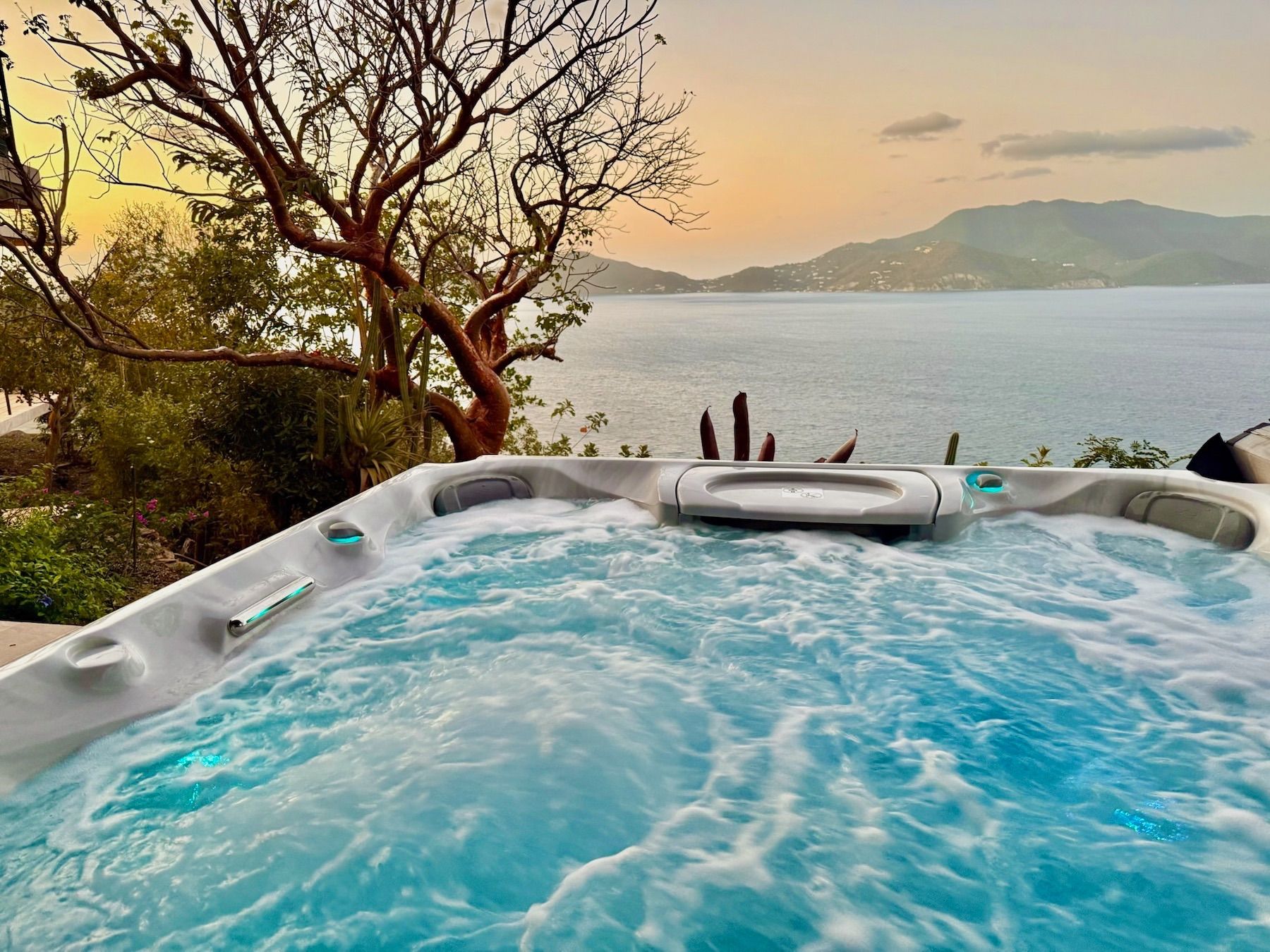 Window To The Sea villa photo.